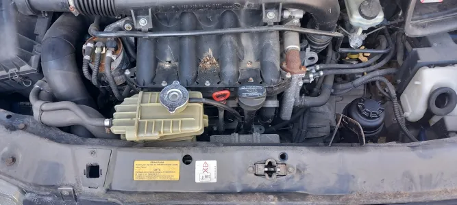 2.2 d motor mercedes vito w638