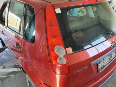 Stop ford fiesta v 2006 s.