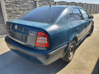 Skoda octavia 1 1.6b