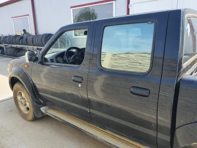 Geam usa nissan navara d22 s.f