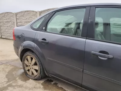 Usa ford focus 2 berlina d.sp