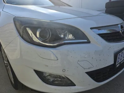 Far opel astra j d. xexon