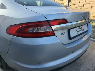 Stop jaguar xf s.