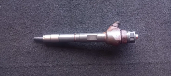 Injector 2.0 crb vw golf 7  04l130277ak