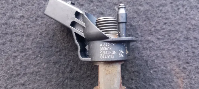 Injector 3.0 d mercedes ml w164 