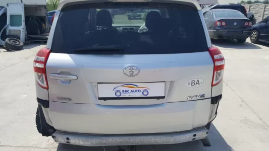 Toyota rav 4 2.2 d