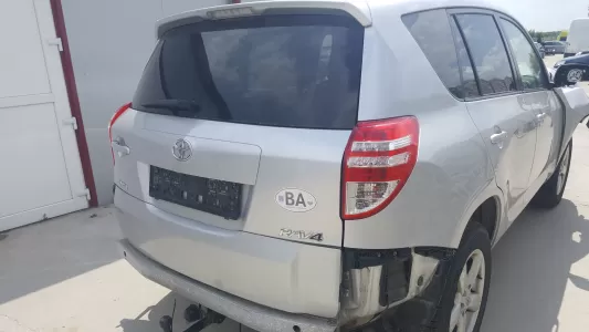 Toyota rav 4 2.2 d