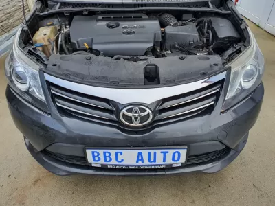 Toyota avensis 2.0 d