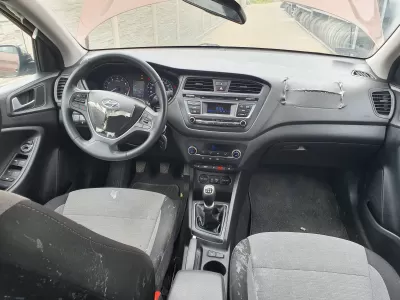 Hyundai i20 mk2 1.2 b g4la 2015