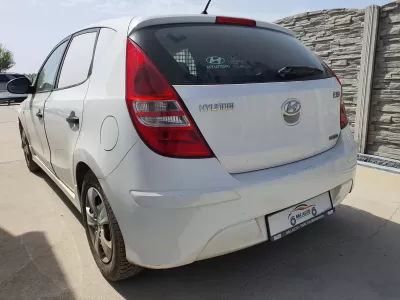Hyundai i30 1.6 d d4fb