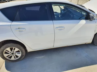 Toyota auris 1.8 vvt-i 2zr hybrid