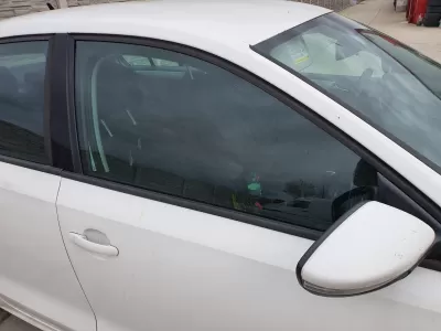 Geam usa vw jetta iv d.f