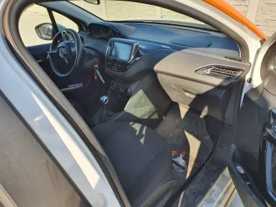 Peugeot 208 1.5 hdi