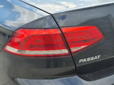 Stop vw passat b8 berlina s. 