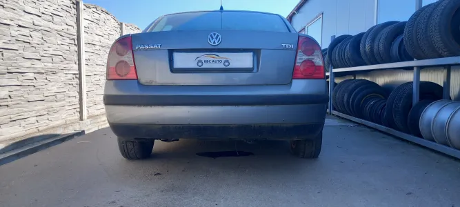 Bara spate vw passat b5.5 berlina