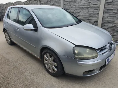 Vw golf 5 1.6 fsi bag