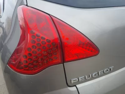 Stop haion peugeot 3008 s.
