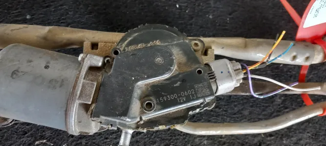 Ansamblu stergatoare cu motoras mazda 5