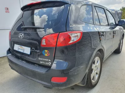 Stop hyundai santa fe 2 d.
