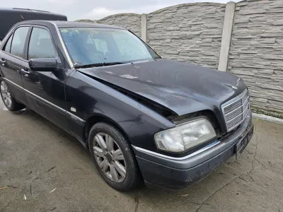 Far mercedes benz c200 w202 d.