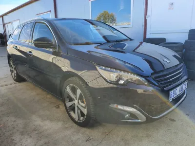 Peugeot 308 1.2b